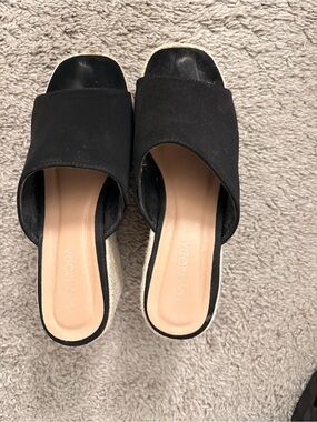 TOP Moda Black Suede-Style Slide Mules